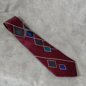 Beautiful Henry Grethel Silk Burgundy Geometric Tie
